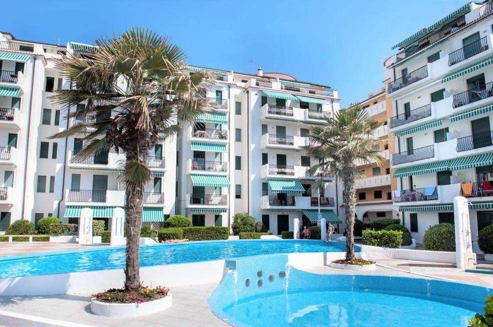 Apartmán El Palmar Fronte Mare Lido di Jesolo Exteriér fotografie
