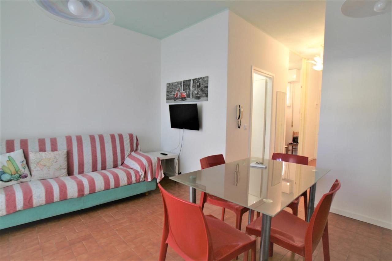 Apartmán El Palmar Fronte Mare Lido di Jesolo Exteriér fotografie