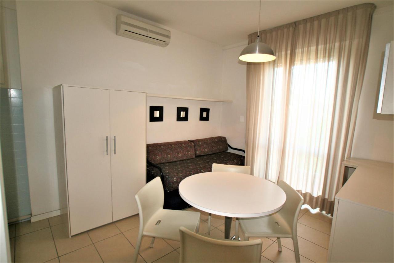 Apartmán El Palmar Fronte Mare Lido di Jesolo Exteriér fotografie