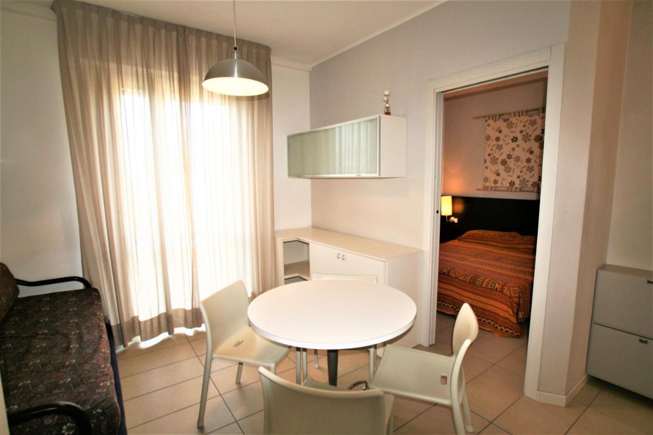 Apartmán El Palmar Fronte Mare Lido di Jesolo Exteriér fotografie